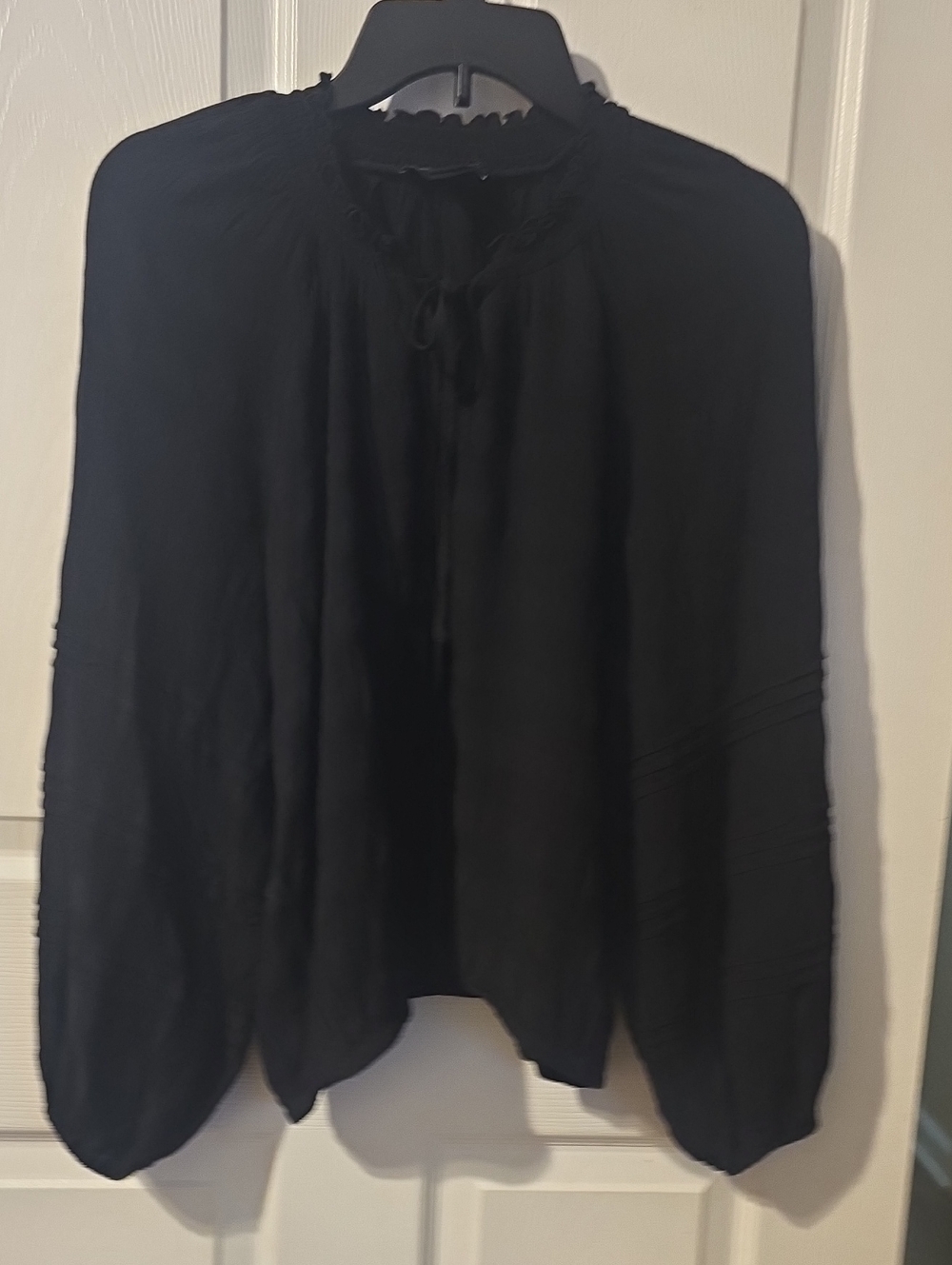 Sanctuary Black Long-Sleeve Peasant Top